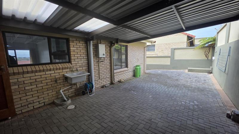 3 Bedroom Property for Sale in Seemeeu Park Western Cape